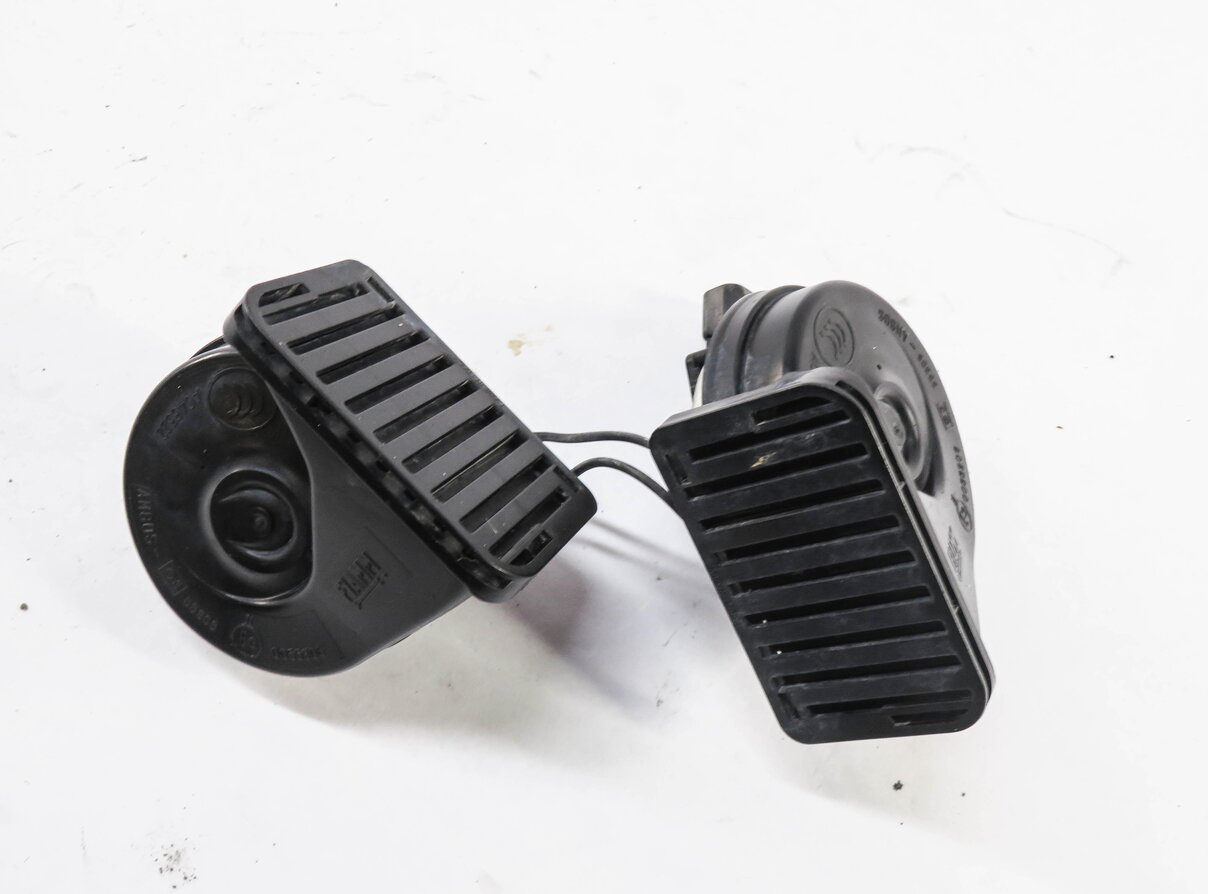 Thumbnail 2: 2010-2016 RANGE ROVER SPORT (L320) LR4 - HIGH & LOW TONE SAFETY HORN SET-2