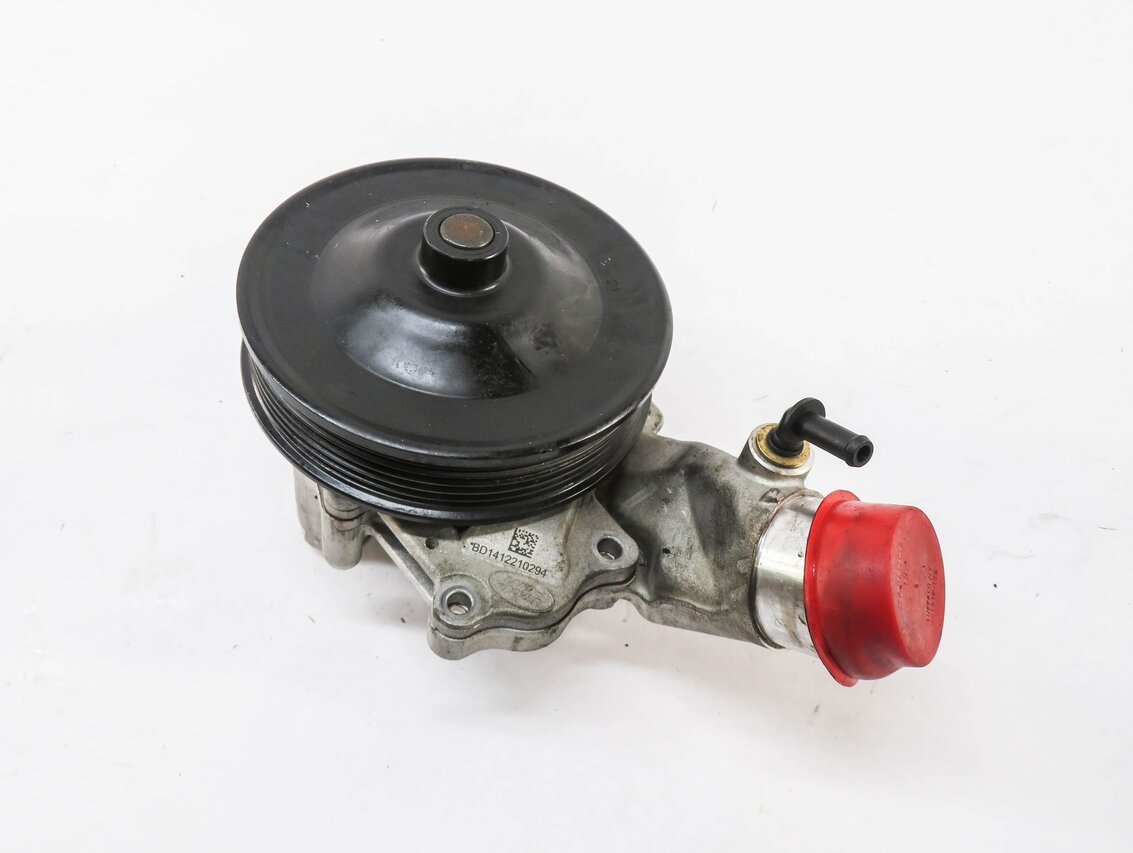 Thumbnail 1: 2010-2017 LR4 - RANGE ROVER SPORT (L320 L322 L494 L404) 3.0L / 5.0L - WATER PUMP