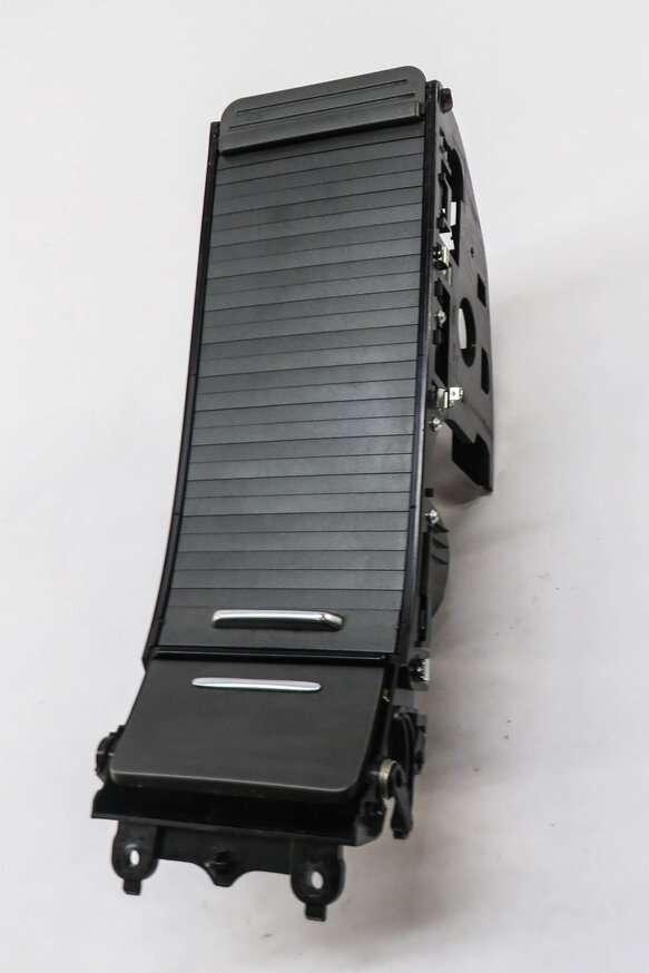 Thumbnail 2: 2011 RANGE ROVER SPORT (L320) FRONT CENTER CONSOLE ARMREST CUP HOLDER