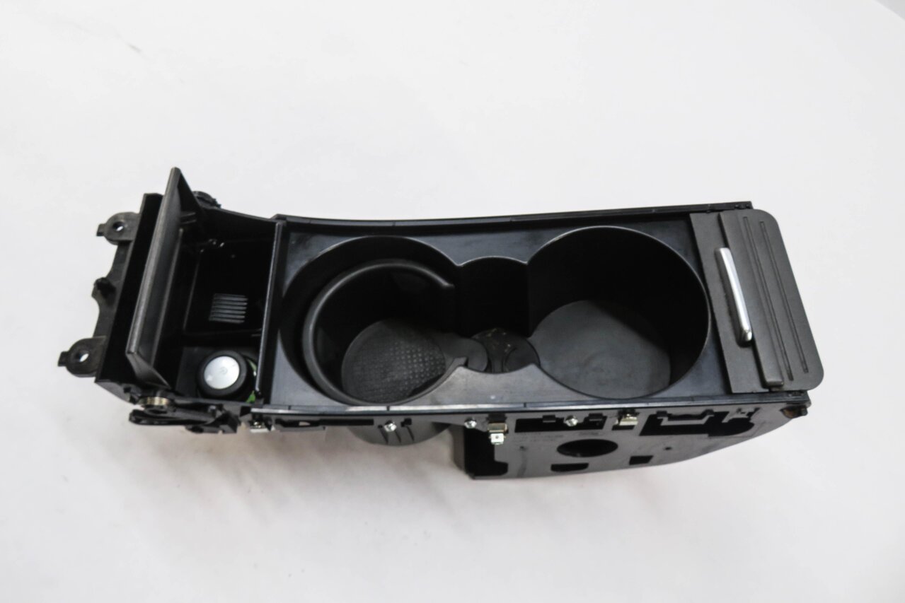 Thumbnail 3: 2011 RANGE ROVER SPORT (L320) FRONT CENTER CONSOLE ARMREST CUP HOLDER