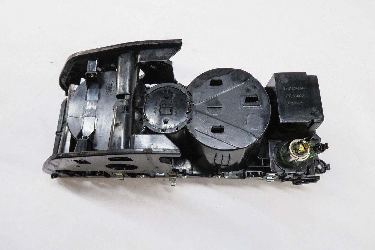 Thumbnail 4: 2011 RANGE ROVER SPORT (L320) FRONT CENTER CONSOLE ARMREST CUP HOLDER