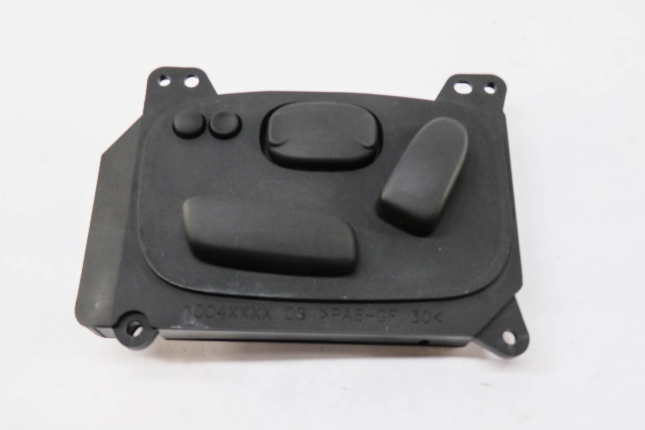 Thumbnail 2: 2011 RANGE ROVER SPORT (L320) LEFT FRONT DRIVER SEAT ADJUSTMENT SWITCH BUTTON