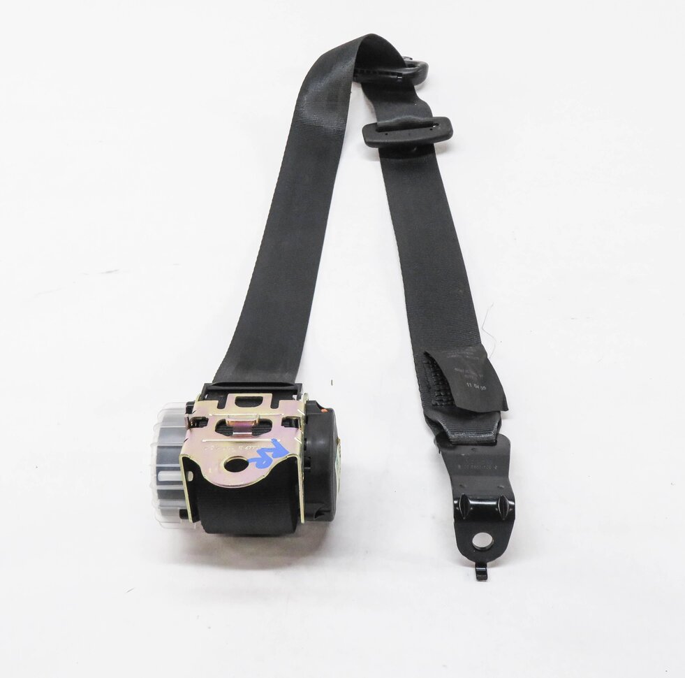 Thumbnail 3: 2011 RANGE ROVER SPORT (L320) REAR 2nd ROW SEAT RIGHT SEATBELT RETRACTOR