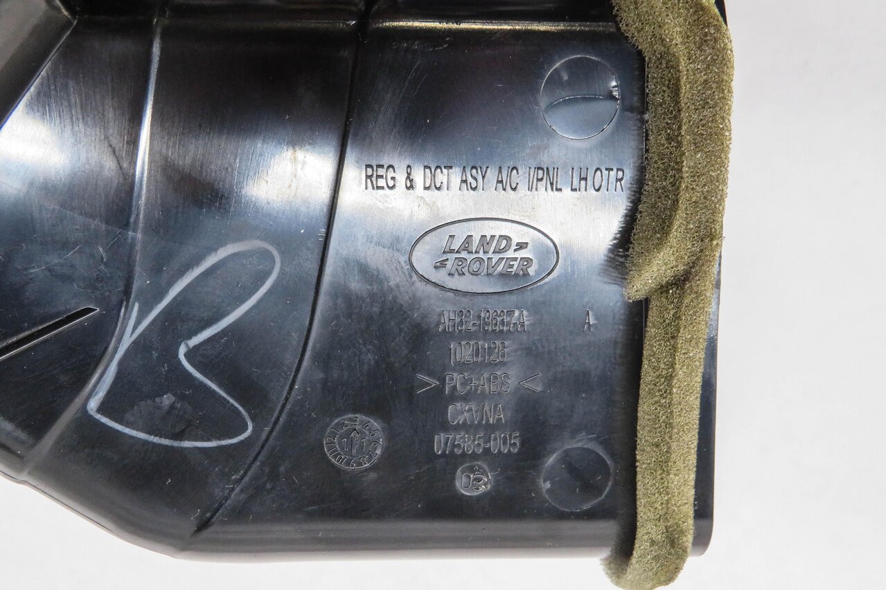 Thumbnail 5: 2011 RANGE ROVER SPORT (L320) LEFT FRONT DRIVER OUTER DASH HEATER A/C AIR VENT