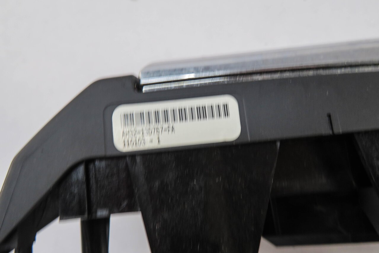 Thumbnail 6: 2011 RANGE ROVER SPORT (L320) LEFT & RIGHT STEERING WHEEL SWITCH BUTTON SET
