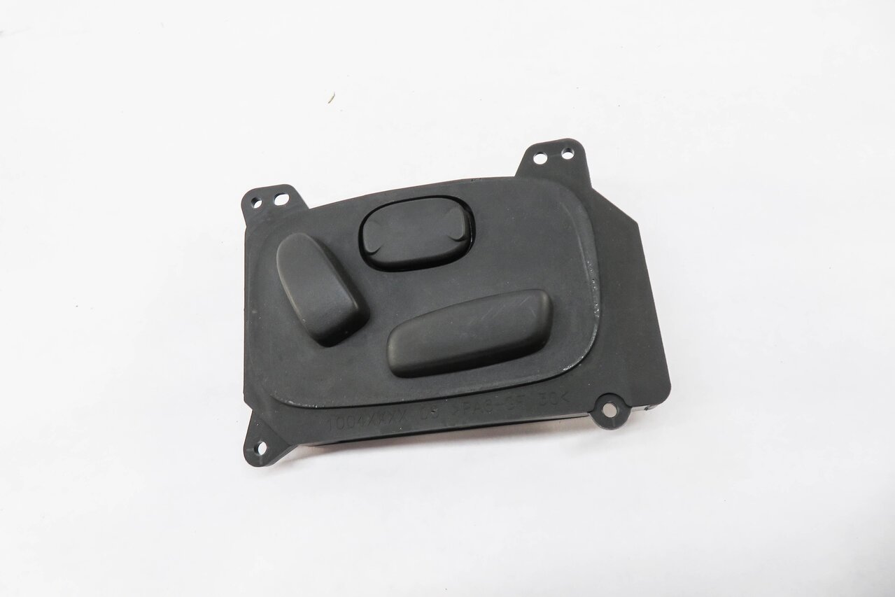 Thumbnail 2: 2011 RANGE ROVER SPORT (L320) RIGHT FRONT PASSENGER SEAT ADJUSTMENT SWITCH