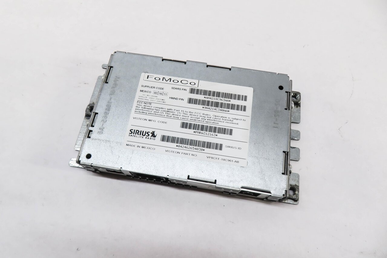 2007-2012 LR3 - RANGE ROVER SPORT (L320) SIRIUS SATELLITE RADIO RECEIVER MODULE
