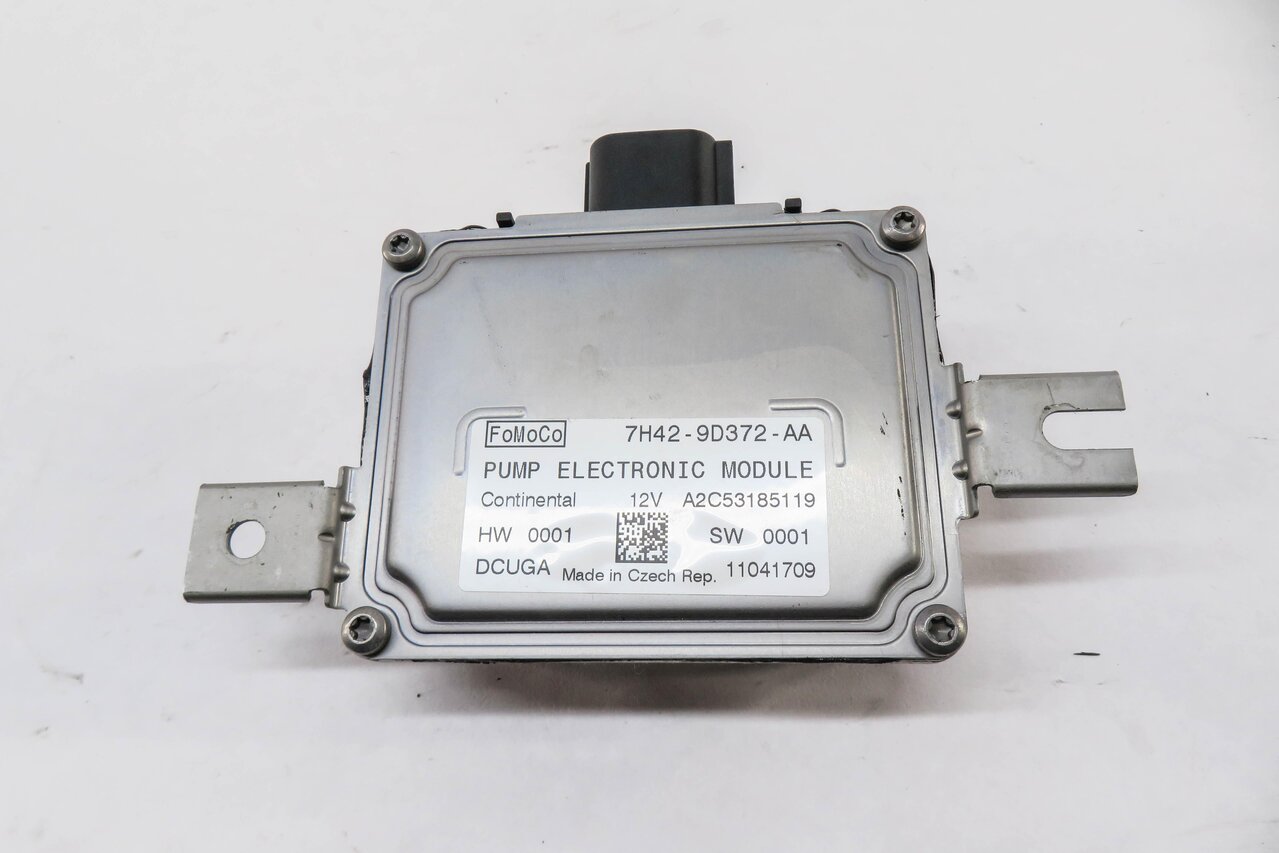 Thumbnail 3: 2010-2015 LR2 LR4 EVOQUE RANGE ROVER SPORT (L320 L538) FUEL PUMP CONTROL MODULE