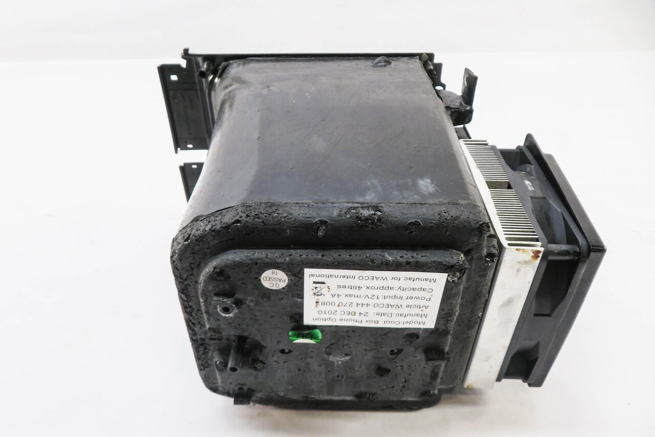Thumbnail 4: 2010-2013 RANGE ROVER SPORT (L320) CENTER CONSOLE REFRIGERATOR COOLER BOX INSERT