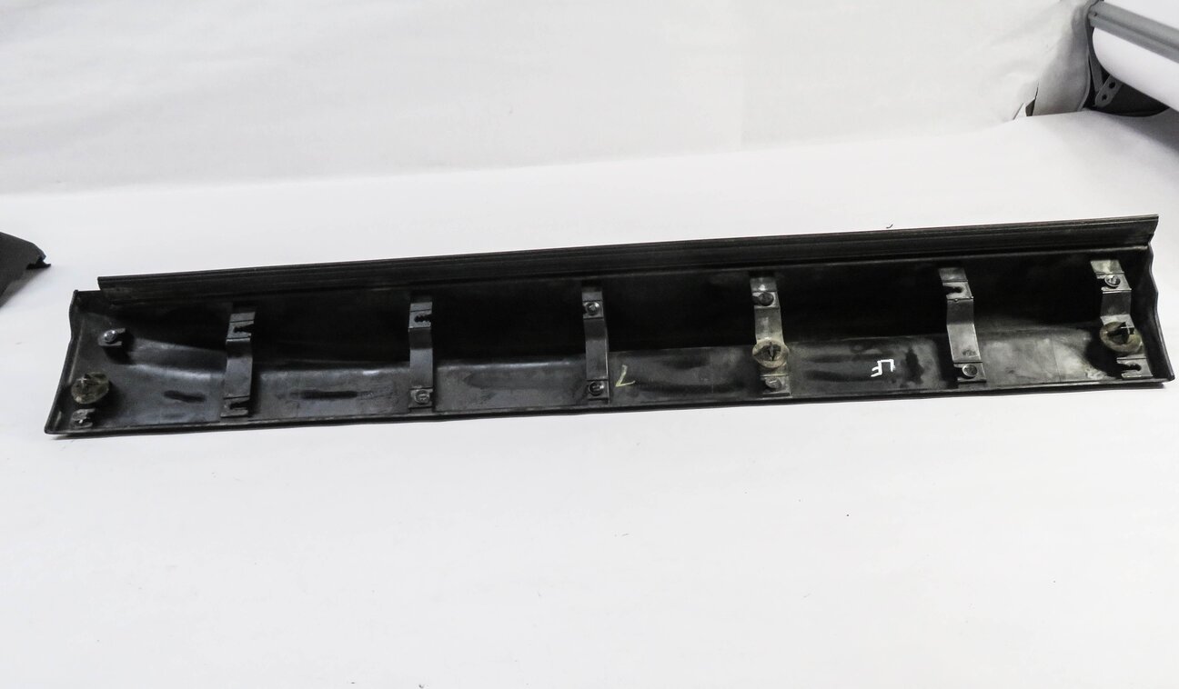 Thumbnail 12: 2011 RANGE ROVER SPORT (L320) FRONT & REAR DOOR MOULDING RUNNER TRIM