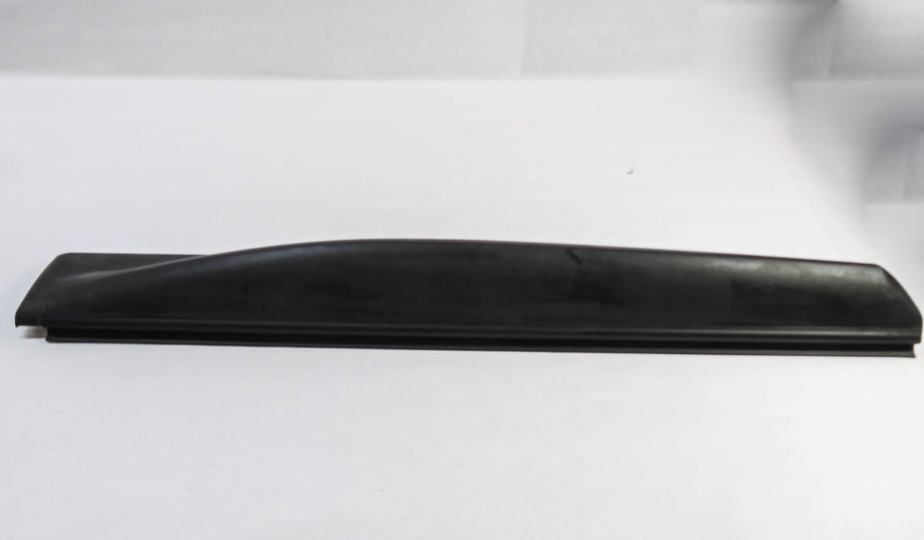Thumbnail 2: 2011 RANGE ROVER SPORT (L320) FRONT & REAR DOOR MOULDING RUNNER TRIM