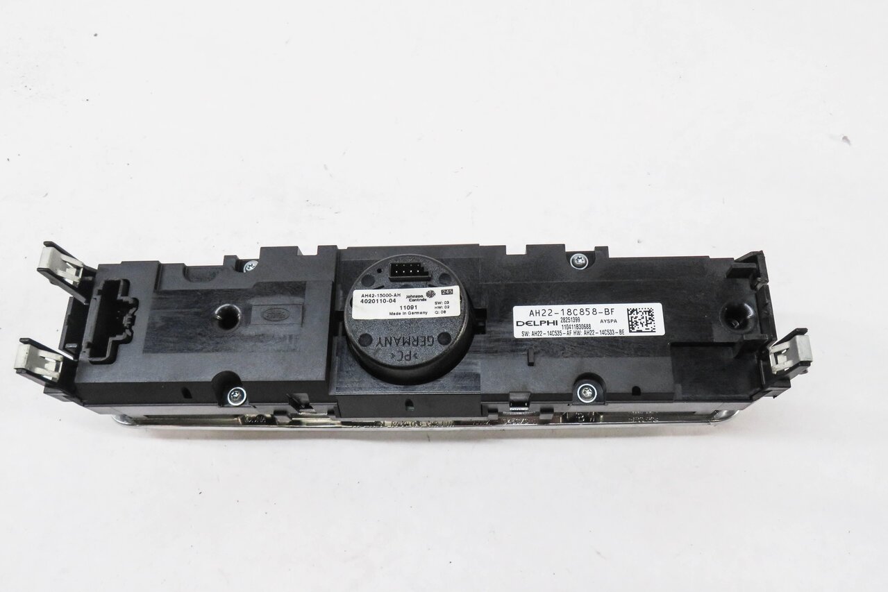 Thumbnail 4: 2010-2016 LR4 / RANGE ROVER SPORT (L320) RADIO NAV PHONE VIDEO CLOCK INFO SWITCH