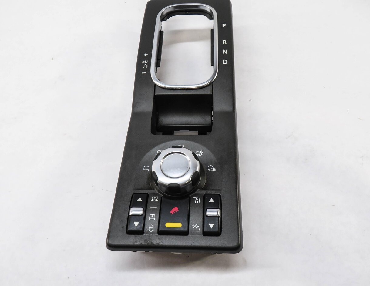 Thumbnail 3: 2011 RANGE ROVER SPORT (L320) RIDE HEIGHT TERRAIN CONTROL SWITCH w/ SHIFTER TRIM