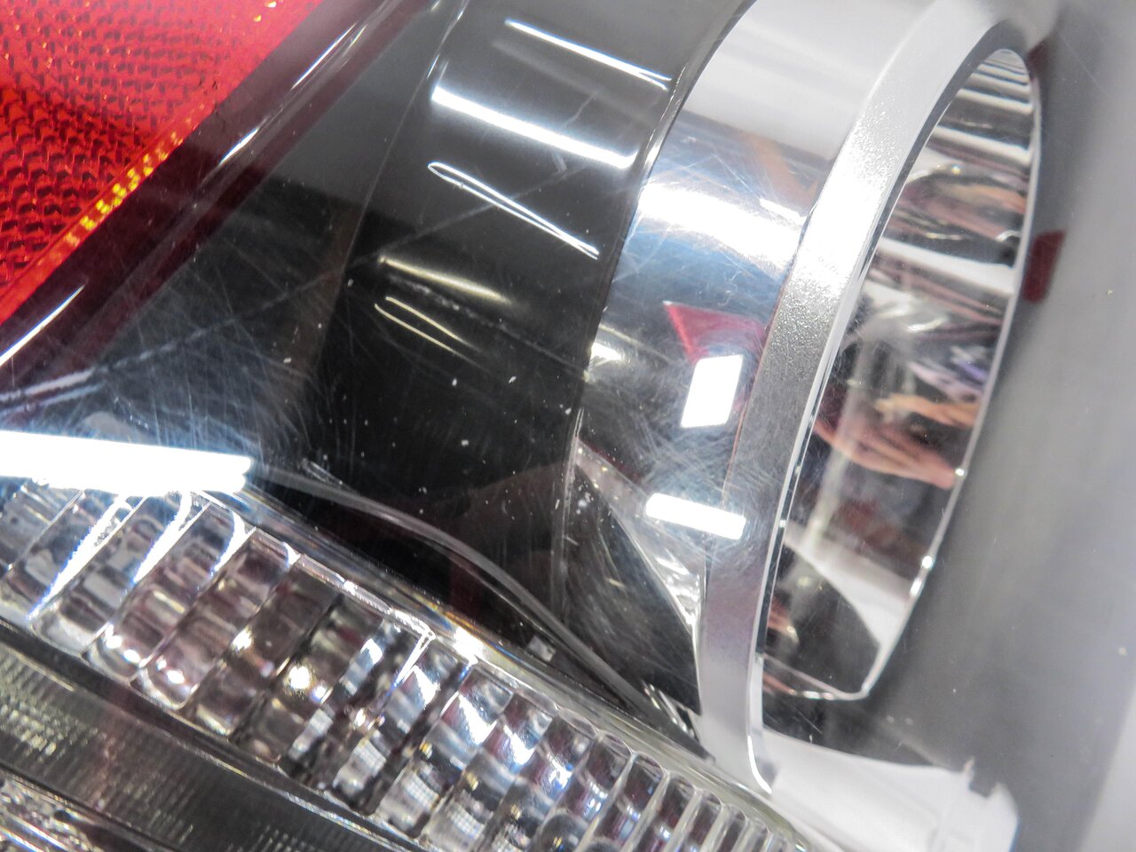 Thumbnail 6: 2010-2011 RANGE ROVER SPORT (L320) LEFT DRIVER TAILLIGHT BRAKE LIGHT LAMP