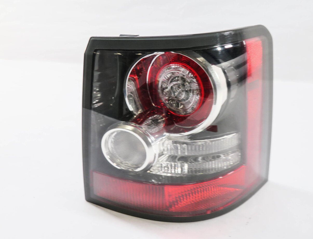Thumbnail 3: 2010-2011 RANGE ROVER SPORT (L320) RIGHT PASSENGER TAILLIGHT BRAKE LIGHT LAMP