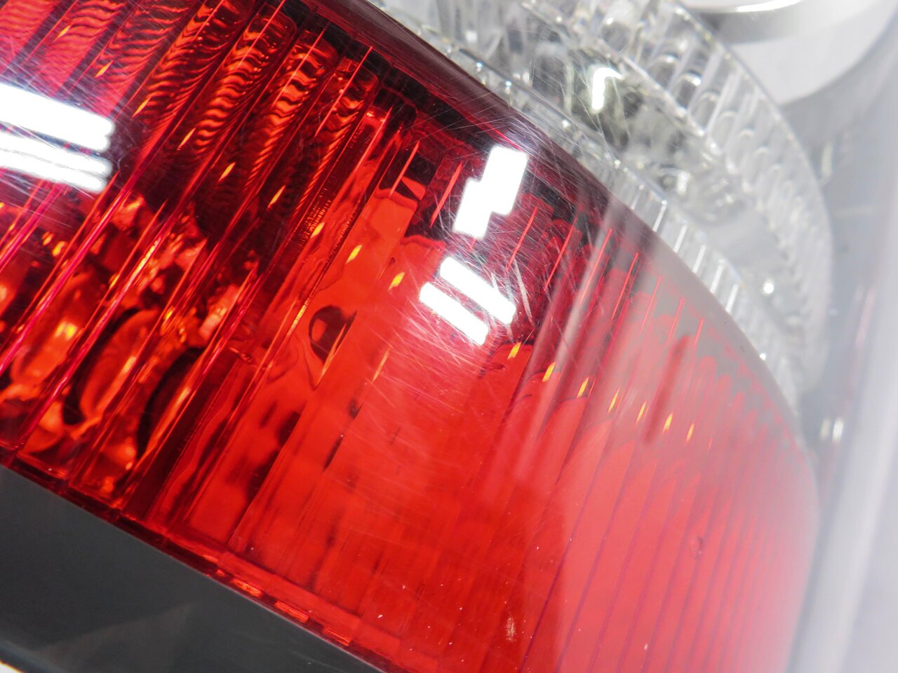 Thumbnail 6: 2010-2011 RANGE ROVER SPORT (L320) RIGHT PASSENGER TAILLIGHT BRAKE LIGHT LAMP