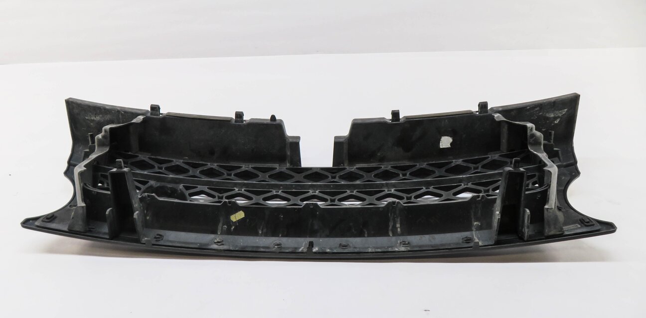 Thumbnail 4: 2010-2011 RANGE ROVER SPORT (L320) FRONT UPPER HOOD AIR VENT GRILLE TRIM