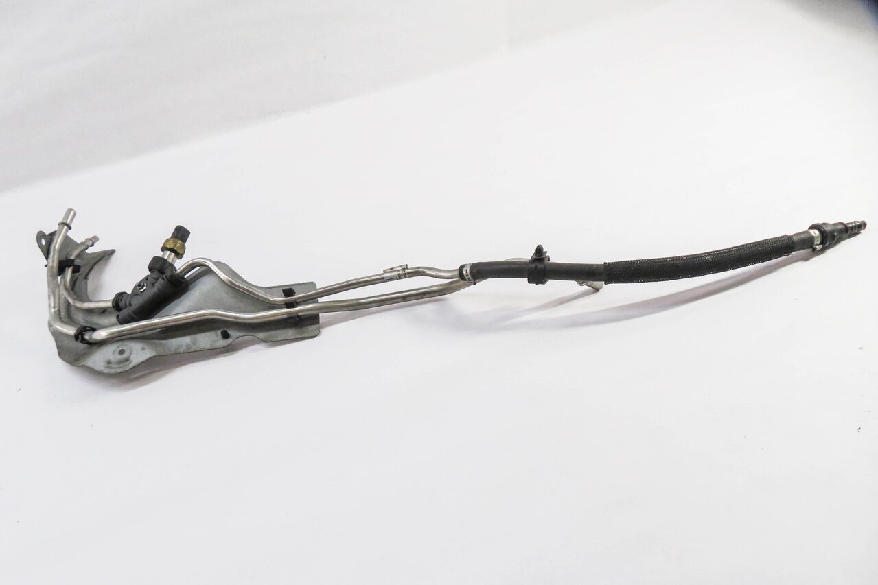 Thumbnail 2: 2011 RANGE ROVER SPORT (L320) 5.0L AJ133 V8 ENGINE FUEL FEED LINE