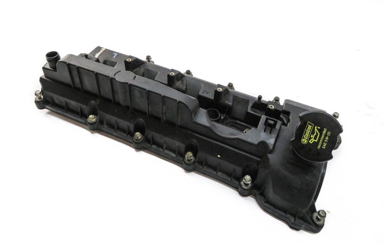 10-18 RANGE ROVER SPORT (L320 L322 L494 L405) 5.0L V8 - LEFT ENGINE VALVE COVER