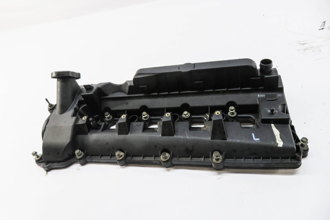 Thumbnail 3: 10-18 RANGE ROVER SPORT (L320 L322 L494 L405) 5.0L V8 - LEFT ENGINE VALVE COVER