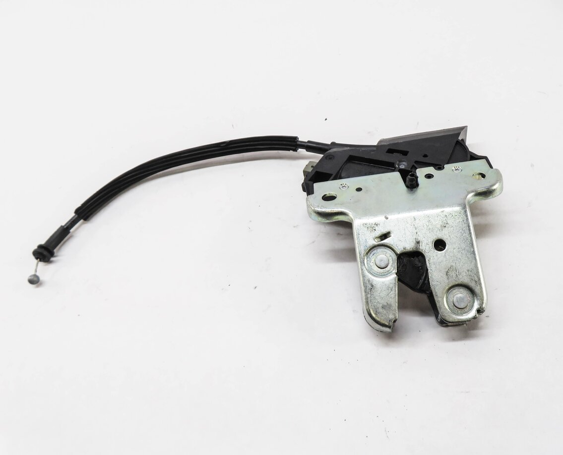 Thumbnail 2: 2005 AUDI S4 (B6 8E) REAR TRUNK LOCK LATCH ACTUATOR