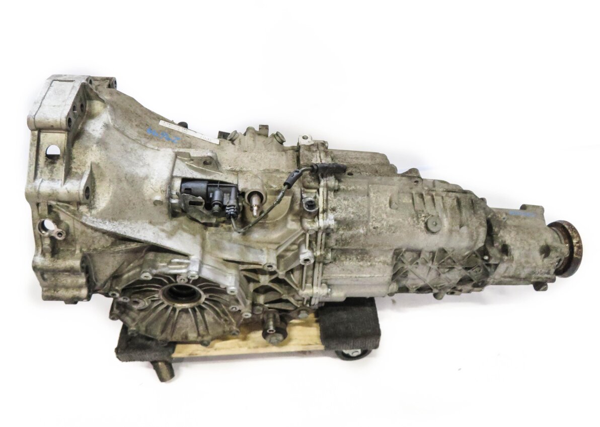 Thumbnail 4: 2005 AUDI S4 (B7 8E) HSM - 6 SPEED M/T MANUAL TRANSMISSION ASSEMBLY