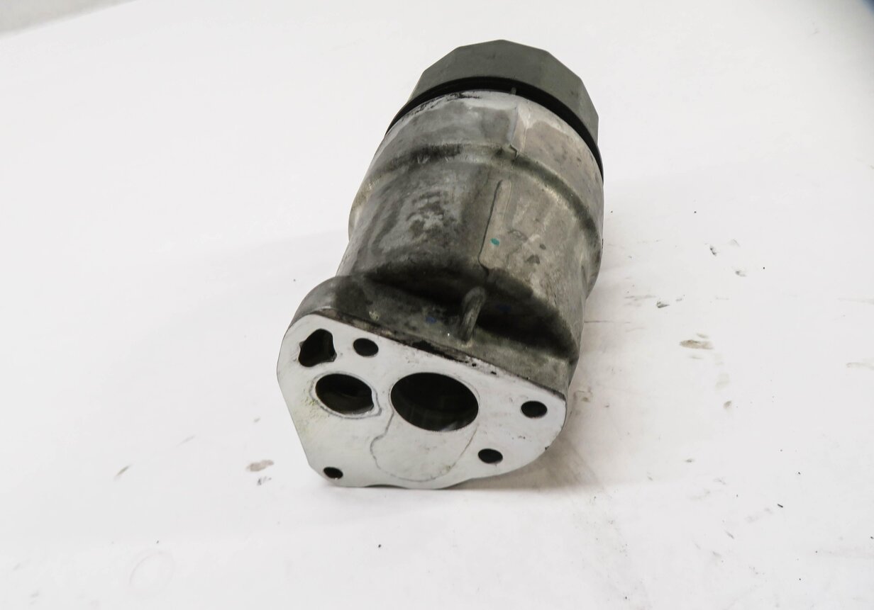 Thumbnail 3: 2011 RANGE ROVER SPORT (L320) 5.0L SUPERCHARGED ENGINE OIL FILTER HOUSING w/ CAP