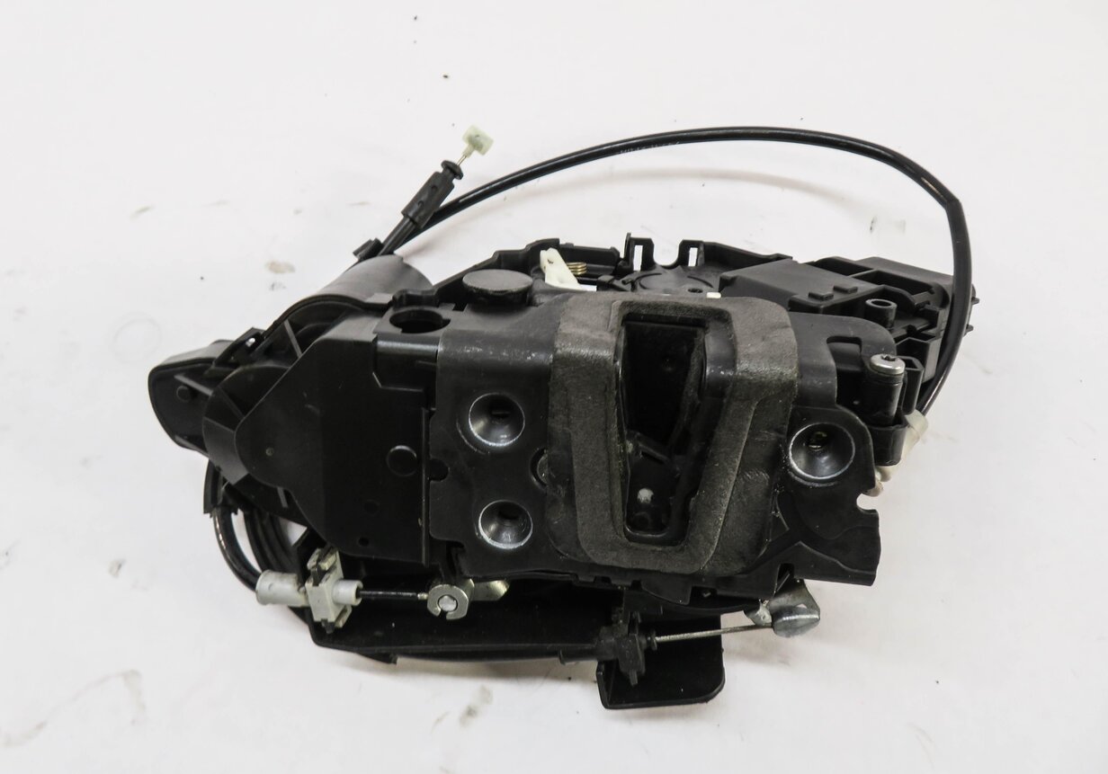 Thumbnail 4: 2010-2019 RANGE ROVER SPORT (L320) EVOQUE LR4 LEFT FRONT PASSIVE DOOR LATCH