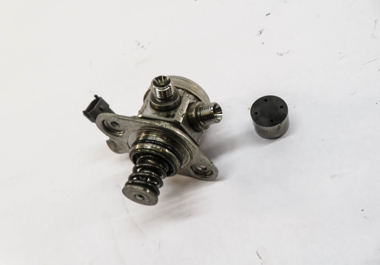 Thumbnail 2: 10-17 LR4 RANGE ROVER SPORT (L322 L320 L405 L494) 3.0L 5.0L MECHANICAL FUEL PUMP