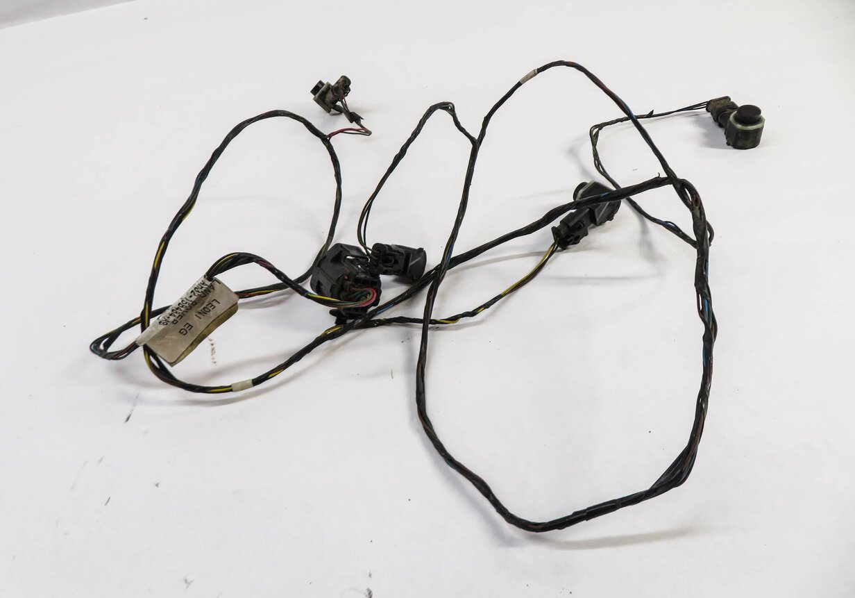 Thumbnail 2: 2011 RANGE ROVER SPORT (L320) REAR PDC PARK SENSOR SET w/ HARNESS (FUJI WHITE)