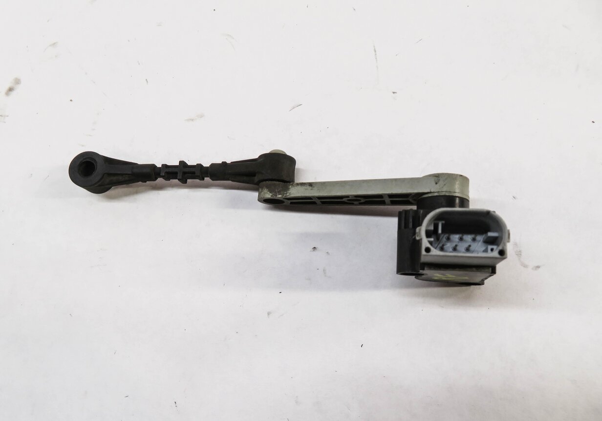 Thumbnail 3: 2011 RANGE ROVER SPORT (L320) RIGHT FRONT SUSPENSION HEIGHT LEVEL SENSOR