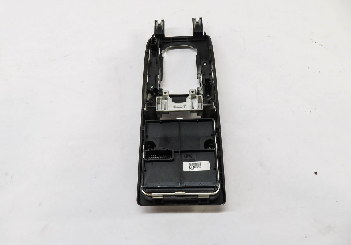 Thumbnail 4: 2011 RANGE ROVER SPORT (L320) TRANSMISSION GEAR SHIFTER TRIM w/ TERRAIN CONTROL