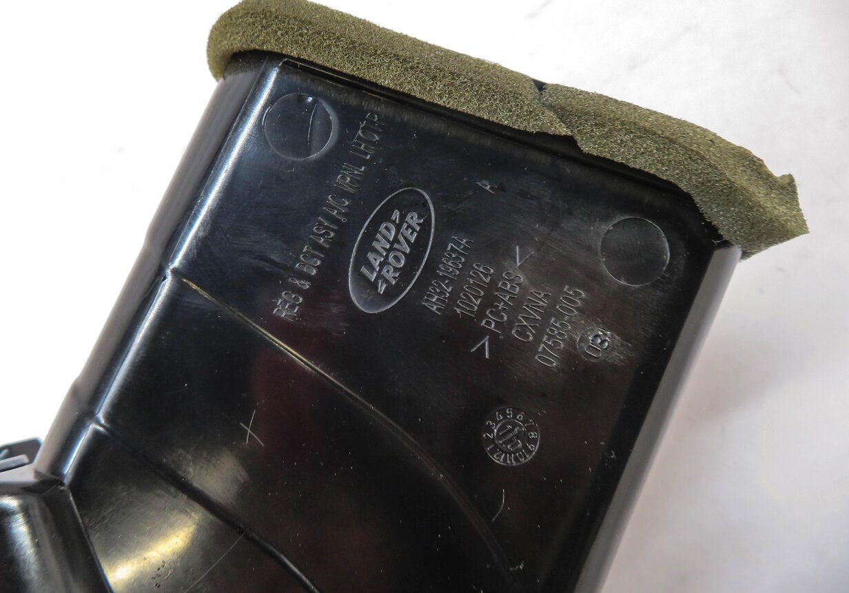 Thumbnail 5: 2011 RANGE ROVER SPORT (L320) LEFT FRONT DRIVER OUTER HEATER A/C AIR VENT