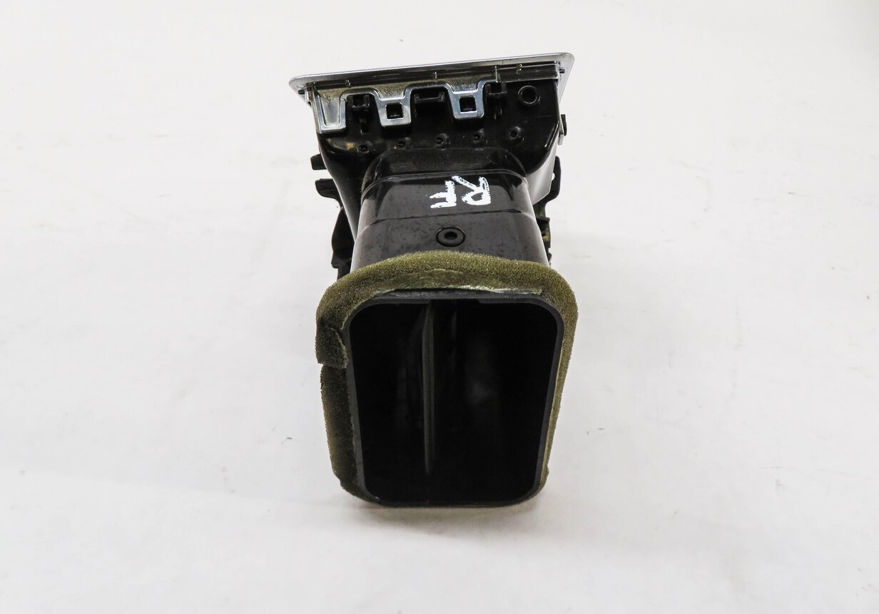Thumbnail 3: 2011 RANGE ROVER SPORT (L320) RIGHT FRONT PASSENGER OUTER HEATER A/C AIR VENT
