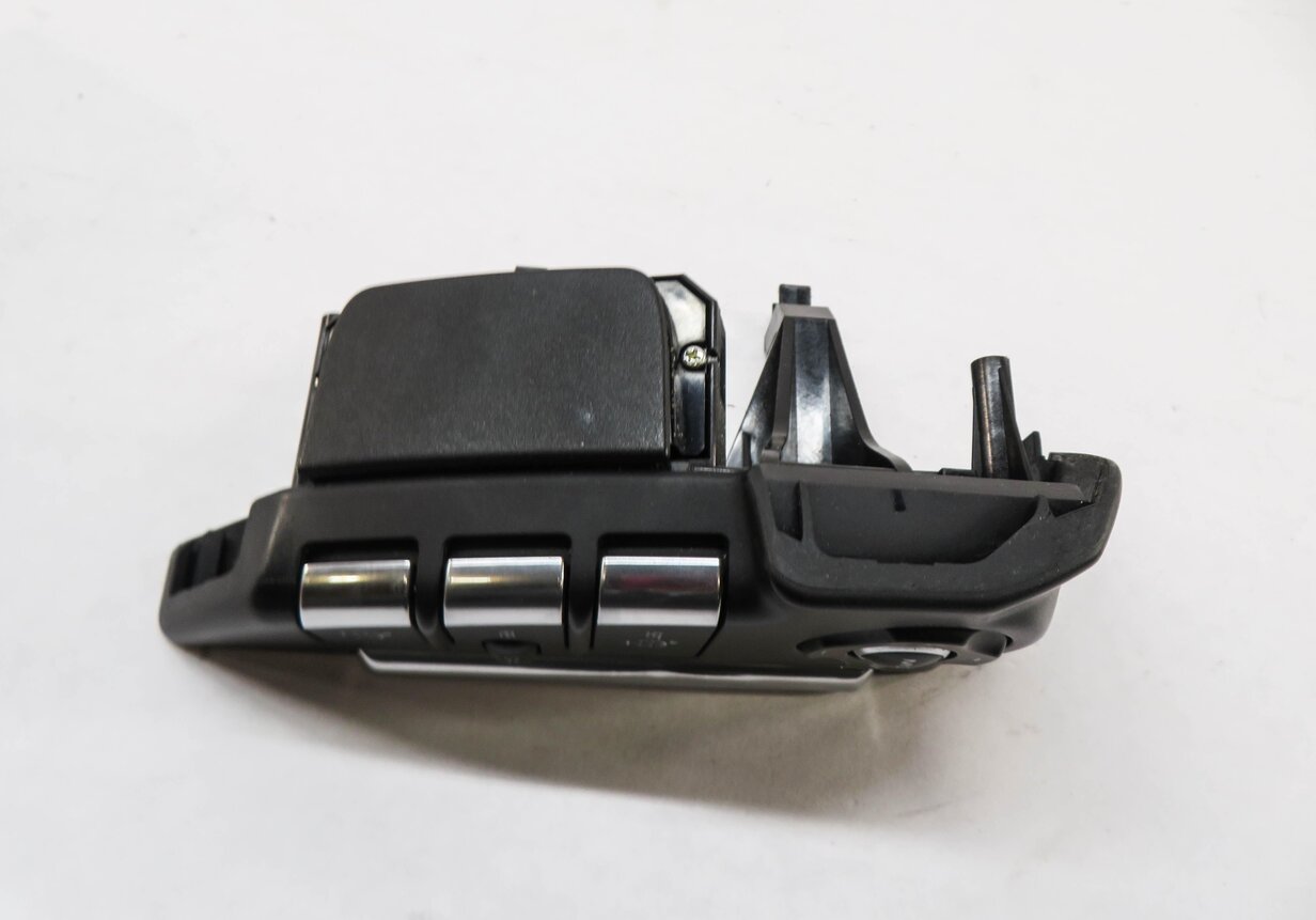Thumbnail 6: 2011 RANGE ROVER SPORT (L320) LEFT & RIGHT STEERING WHEEL SWITCH BUTTON SET-2