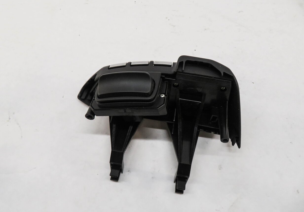 Thumbnail 9: 2011 RANGE ROVER SPORT (L320) LEFT & RIGHT STEERING WHEEL SWITCH BUTTON SET-2