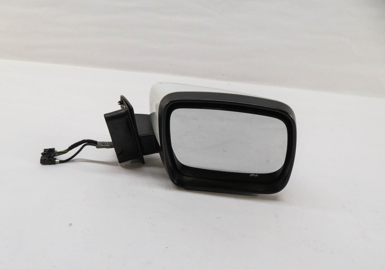 Thumbnail 3: 10-13 LR4 RANGE ROVER SPORT (L320) RIGHT P-FOLD MEM HEATED CAMERA MIRROR (WHITE)