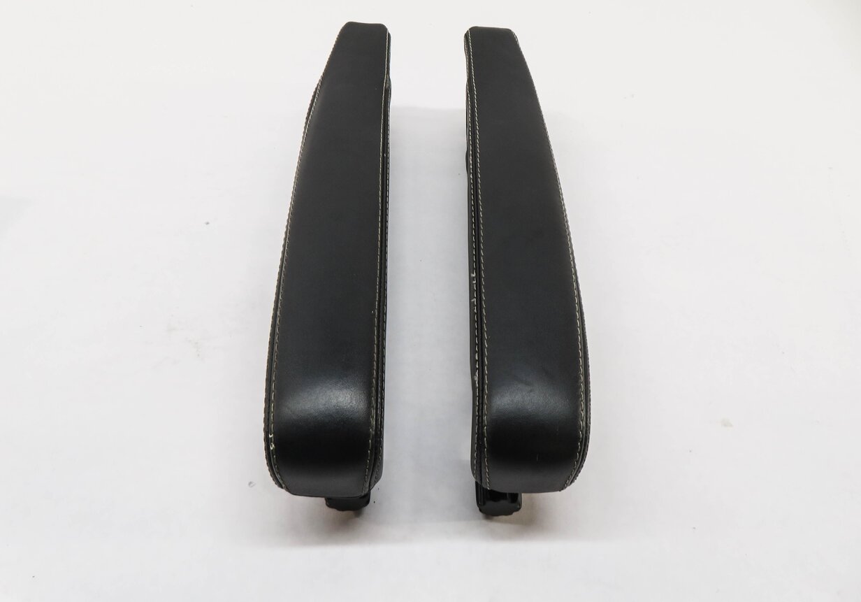 Thumbnail 2: 2011 RANGE ROVER SPORT (L320) FRONT LEFT & RIGHT SEAT ARMREST SET (BLACK)