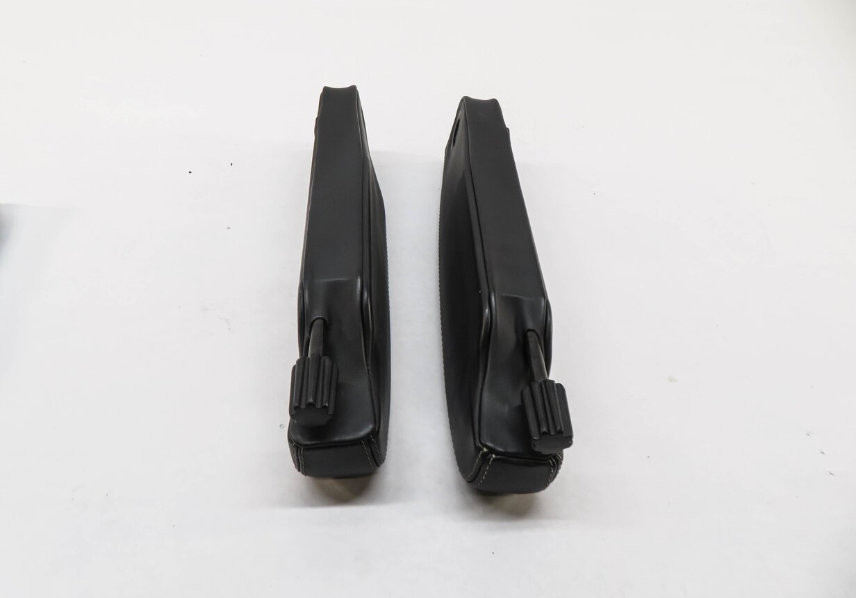 Thumbnail 4: 2011 RANGE ROVER SPORT (L320) FRONT LEFT & RIGHT SEAT ARMREST SET (BLACK)