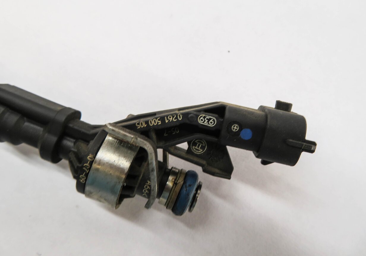 Thumbnail 4: 2010-2017 RANGE ROVER SPORT (L320 L322) JAGUAR XF XJ XK - 5.0L FUEL INJECTOR