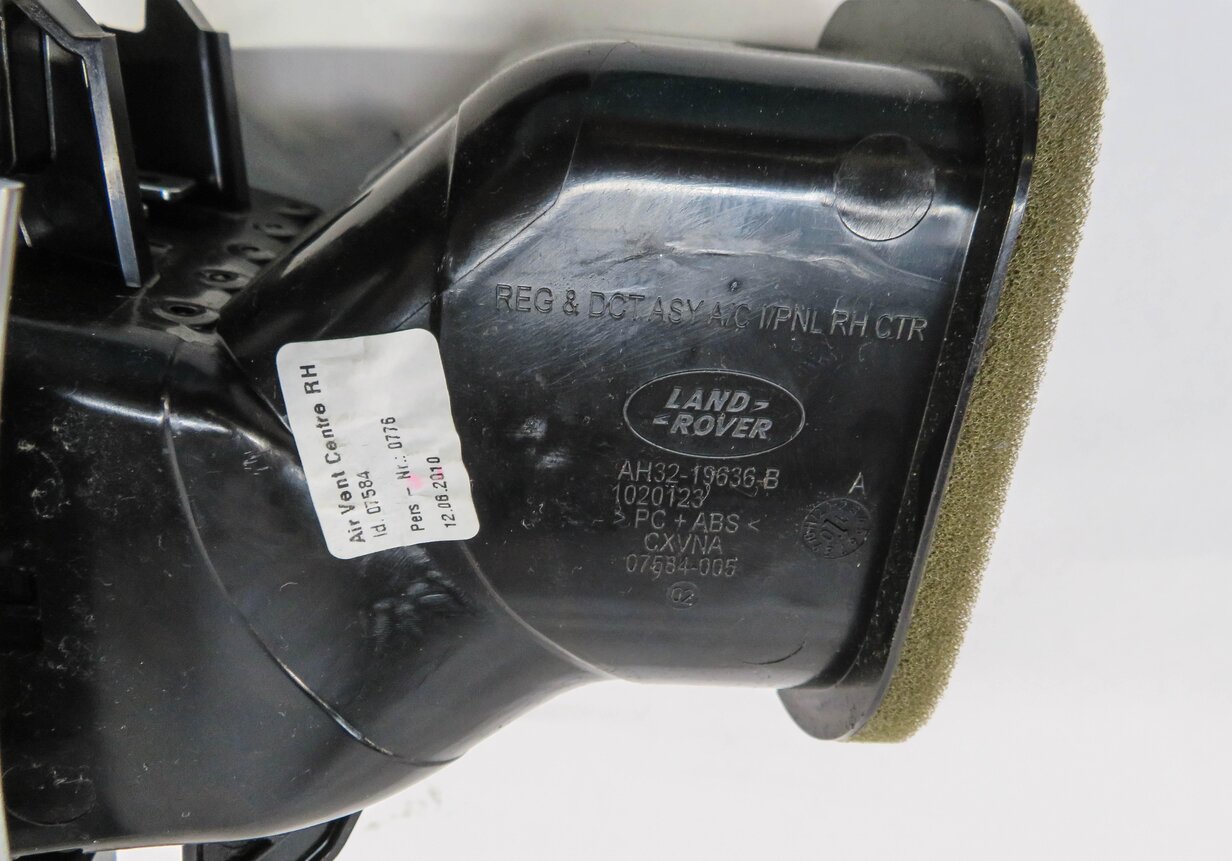 Thumbnail 5: 2011 RANGE ROVER SPORT (L320) RIGHT FRONT PASSENGER CENTER HEATER A/C AIR VENT