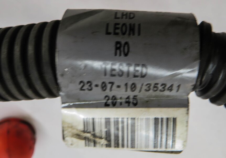 Thumbnail 6: 2011 RANGE ROVER SPORT (L320) POSITIVE BATTERY CABLE