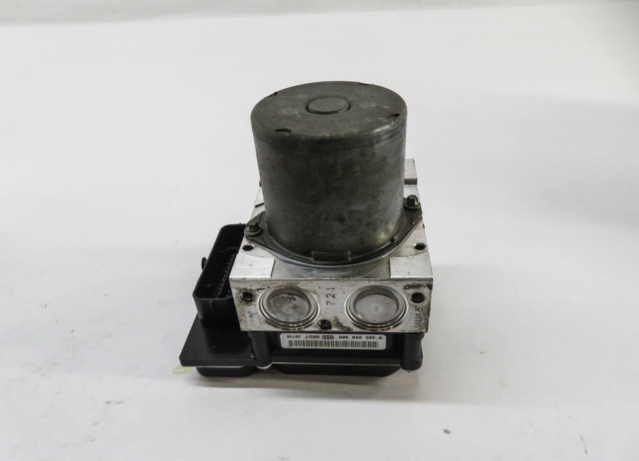 Thumbnail 3: 2009-2010 AUDI A4 S4 (B8) AWD QUATTRO ABS ANTI LOCK BRAKE PUMP w/ MODULE