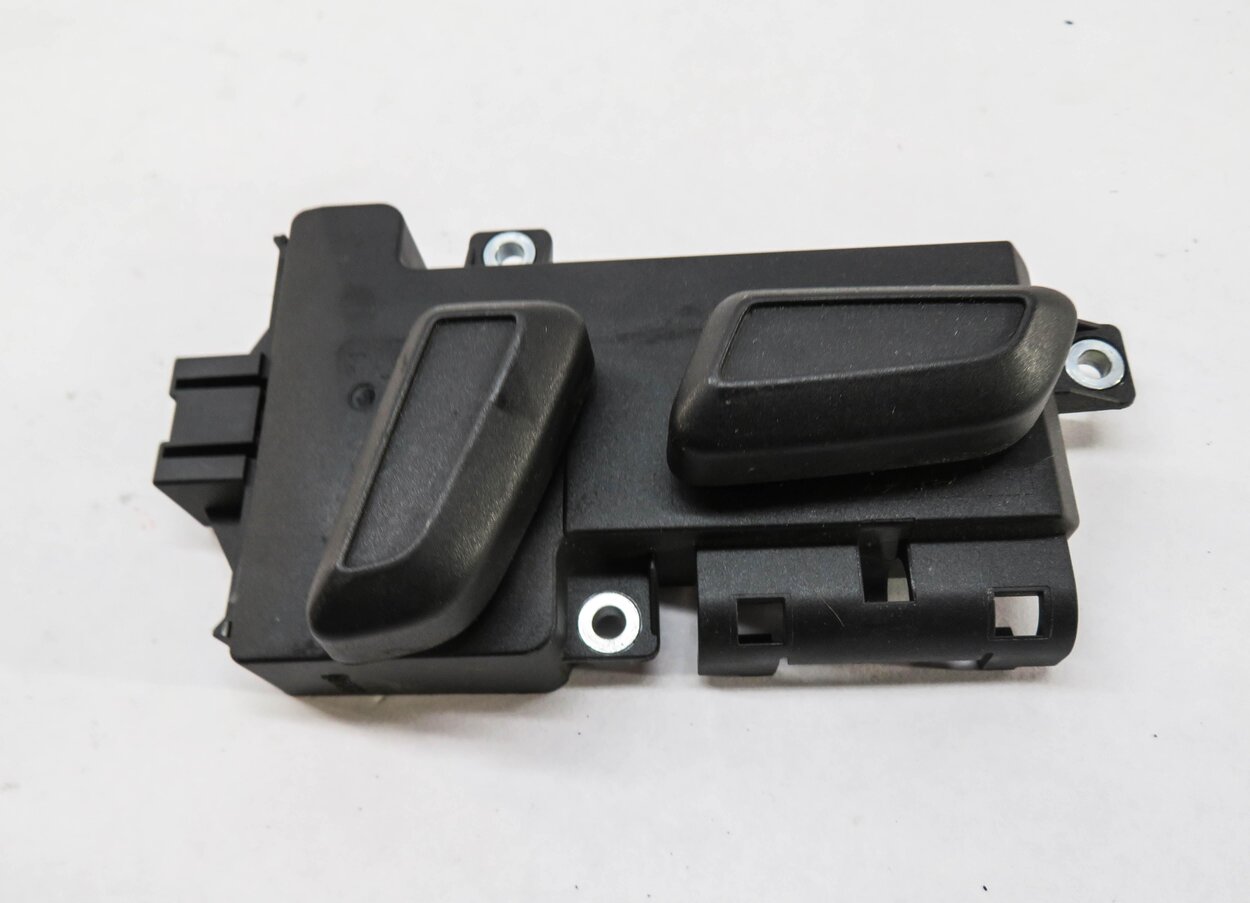 Thumbnail 4: 2009 AUDI A4 (B8 8K) LEFT FRONT DRIVER SEAT ADJUSTMENT SWITCH