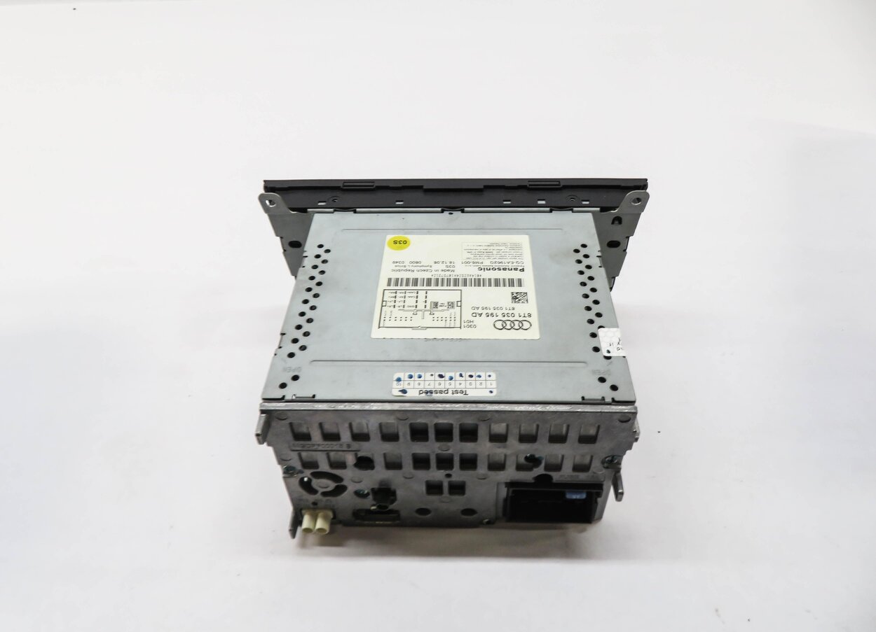 Thumbnail 5: 2009 AUDI A4 (B8 8K) AM/FM RADIO STEREO CD PLAYER STEREO RECEIVER