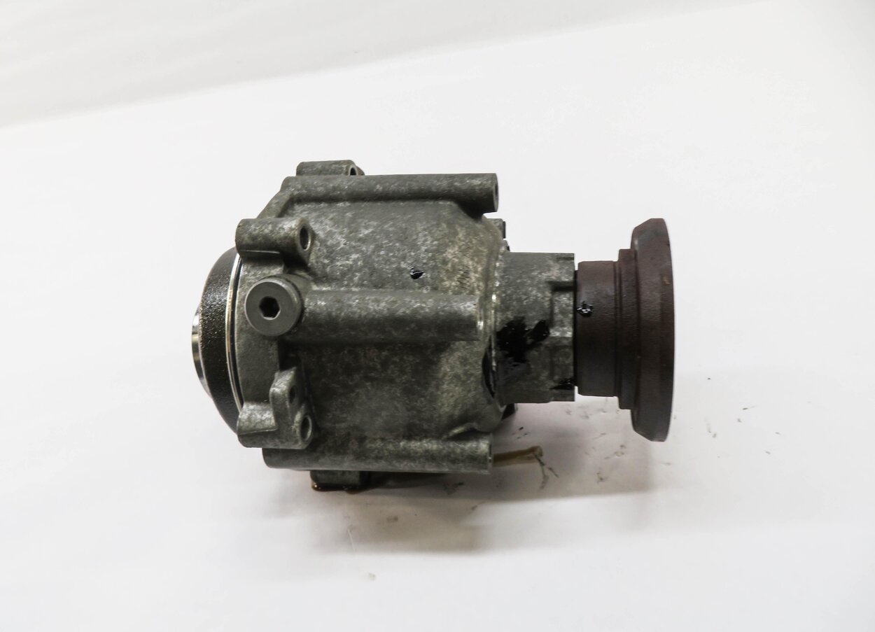 Thumbnail 2: 09-12 AUDI A4 A5 S5 (B8 8K 8T) 3.2L / 4.2L - AWD CENTER DIFFERENTIAL TAILSHAFT
