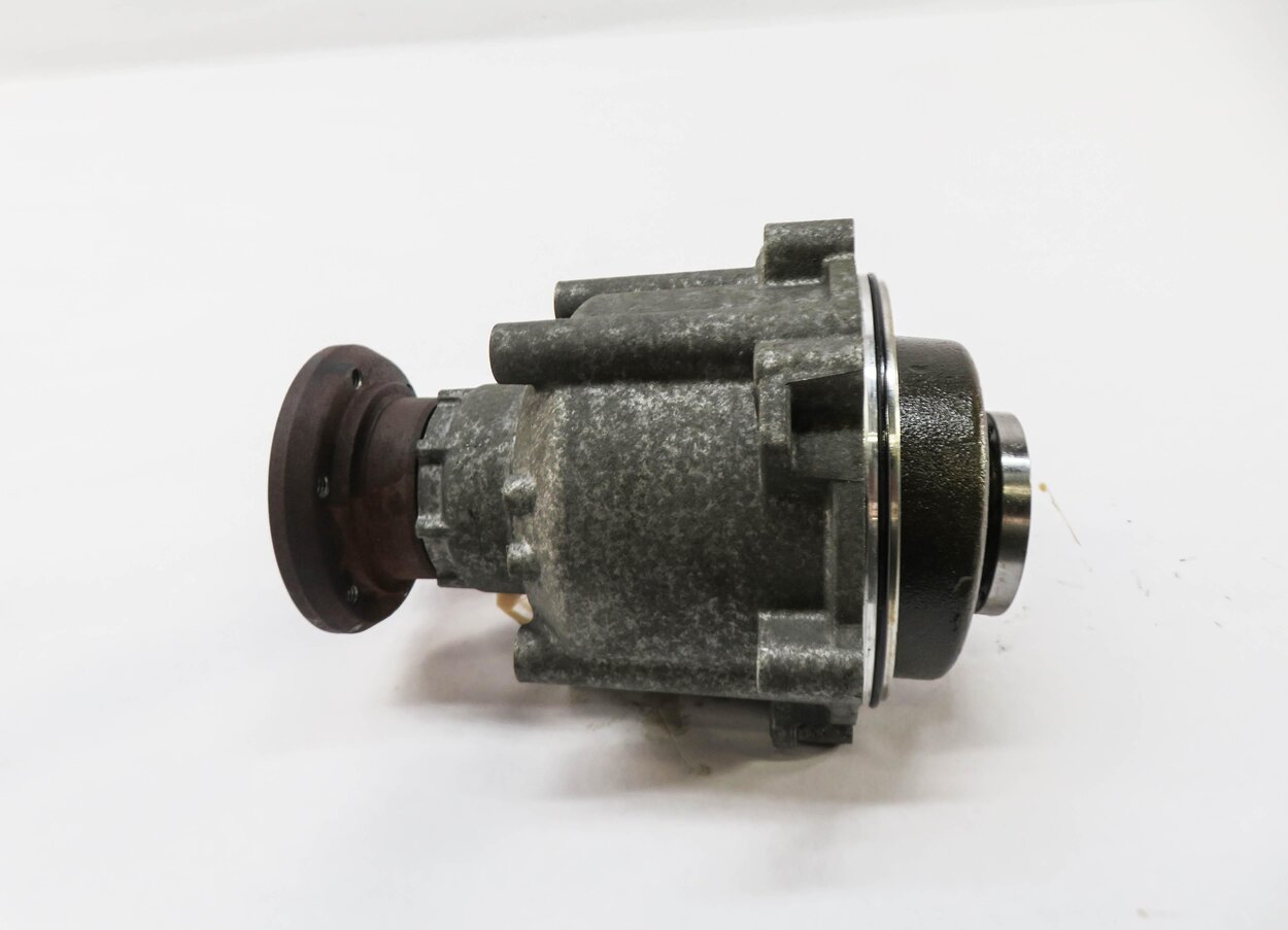Thumbnail 3: 09-12 AUDI A4 A5 S5 (B8 8K 8T) 3.2L / 4.2L - AWD CENTER DIFFERENTIAL TAILSHAFT