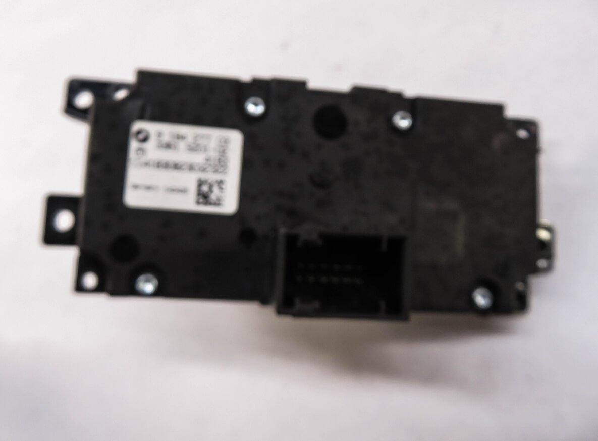 Thumbnail 5: 2009-2016 BMW Z4 (E89) HEADLIGHT SWITCH CONTROL KNOB
