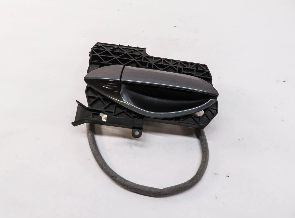 Thumbnail 2: 09-16 BMW Z4 (E89) RIGHT PASSENGER COMFORT ACCESS DOOR HANDLE w/ LIGHT (GRAY)