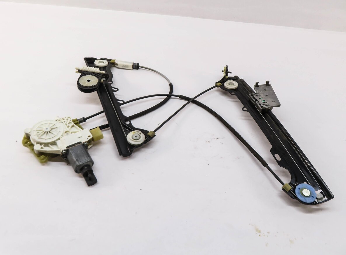 Thumbnail 2: 09-16 BMW Z4 E89 FRONT RIGHT PASSENGER SIDE DOOR POWER WINDOW REGULATOR w/ MOTOR